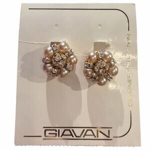 Vintage Giavan Pearl Rhinestone Floral Clip Earrings Retro Bride Unique Feminine